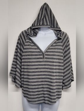 Weavers L Top Hooded Striped Batwing Sleeve Short Length Stretch